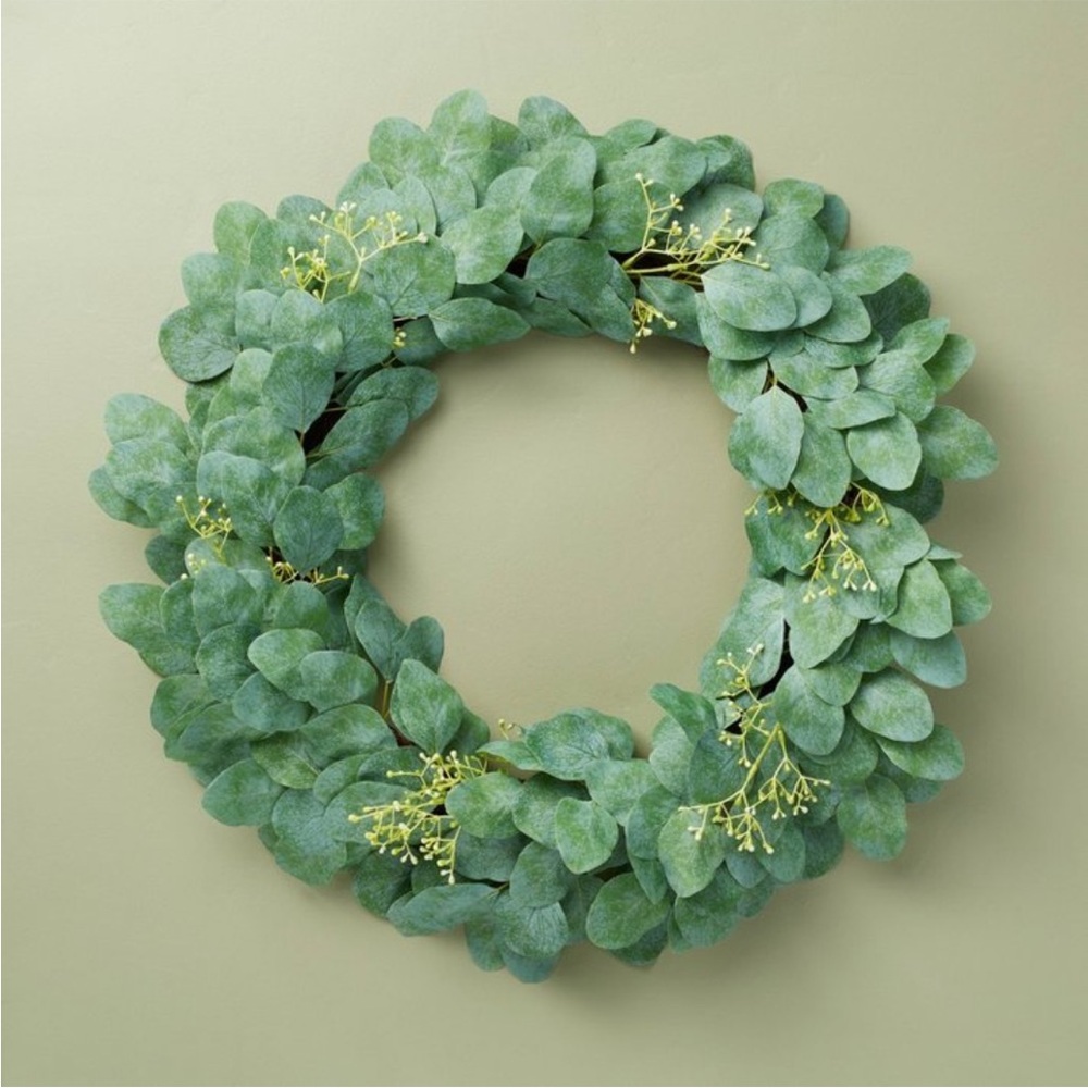 HEARTH & HAND NWT faux seeded eucalyptus wreath -26”